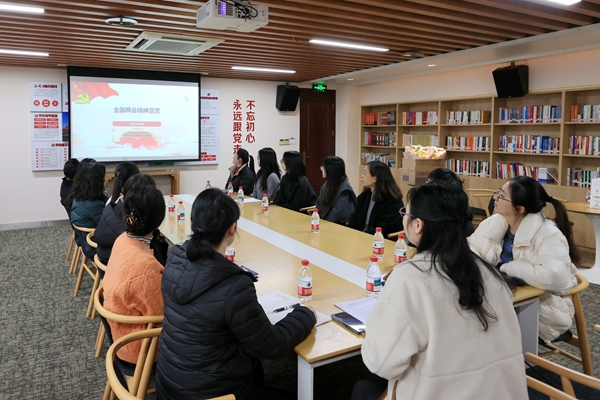寧波海運(yùn)開展女職工崗位建功分享會(huì)
